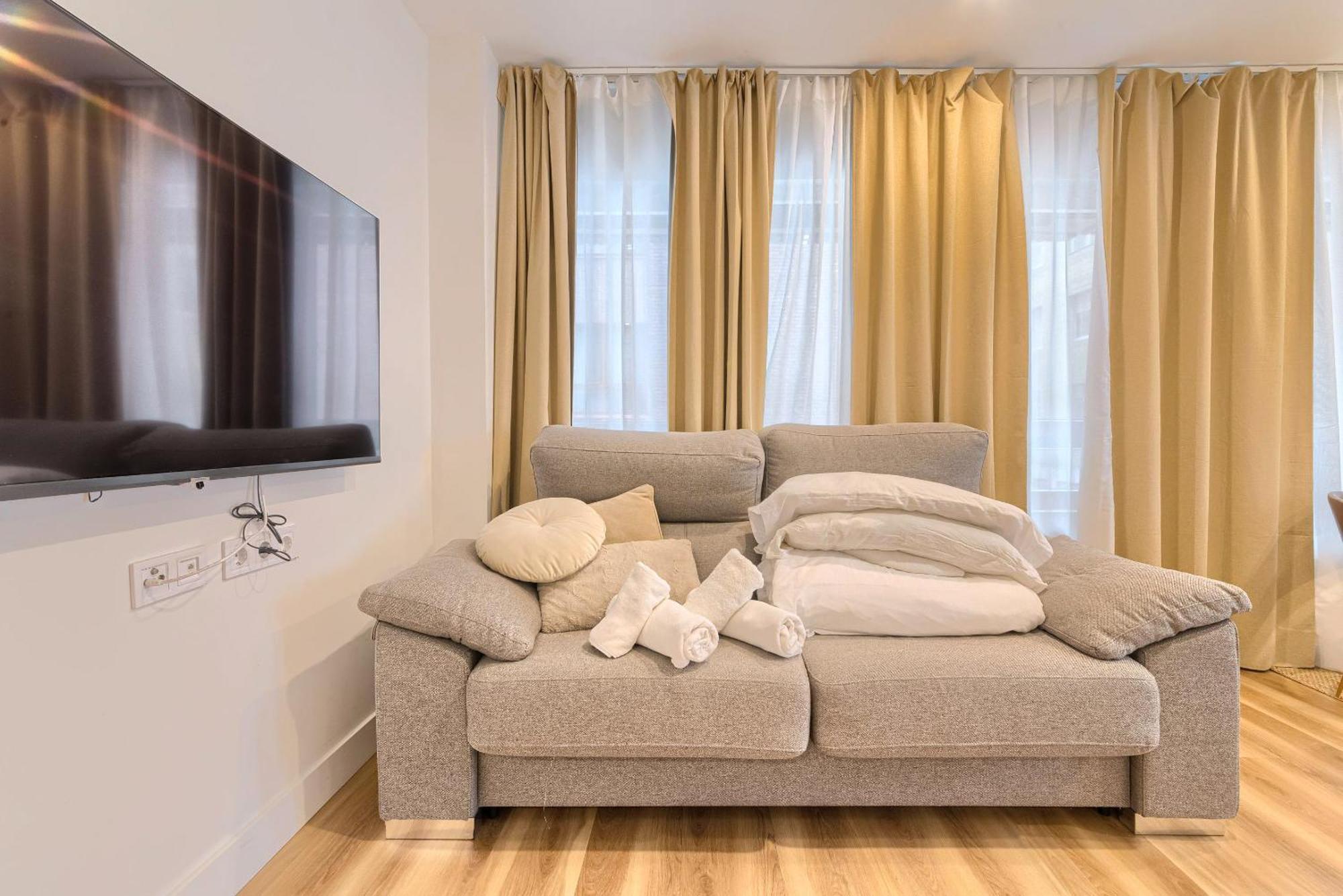 Deustown Apartamentos Bilbao Bagian luar foto