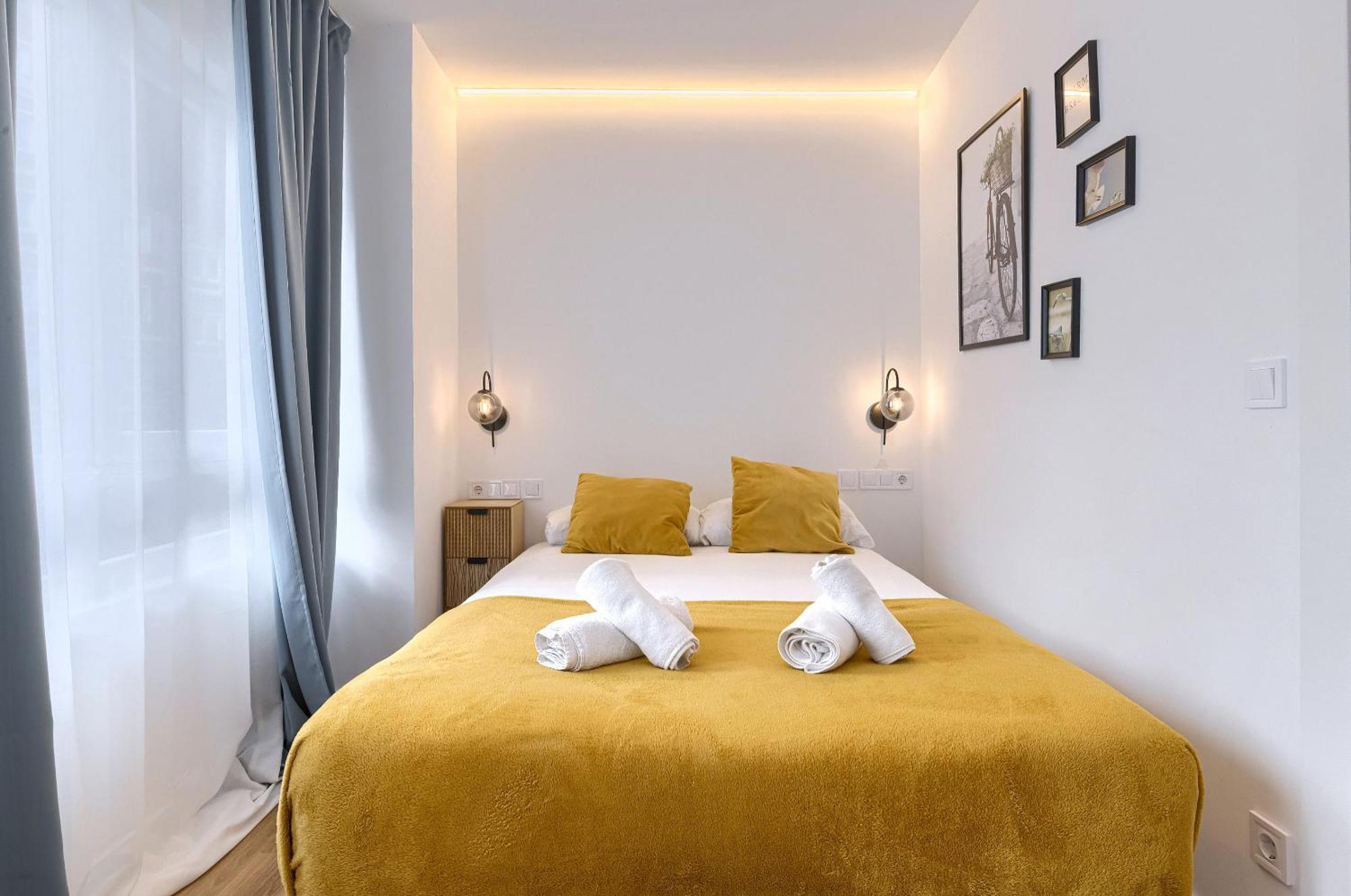 Deustown Apartamentos Bilbao Bagian luar foto