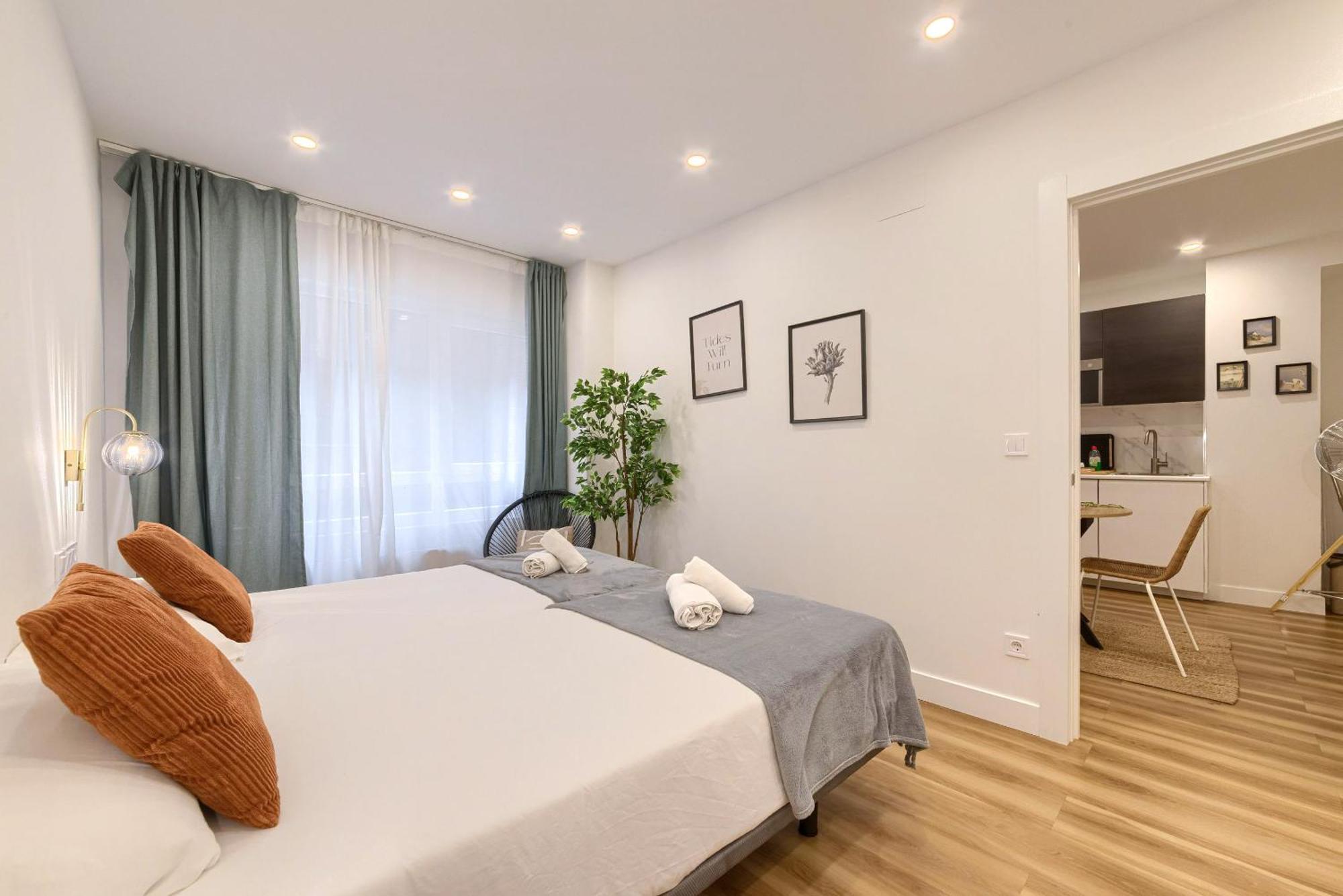 Deustown Apartamentos Bilbao Bagian luar foto