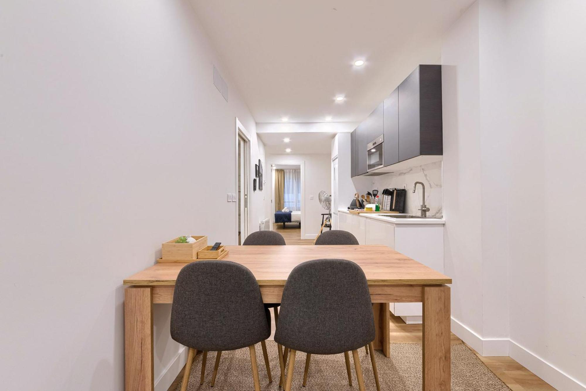 Deustown Apartamentos Bilbao Bagian luar foto