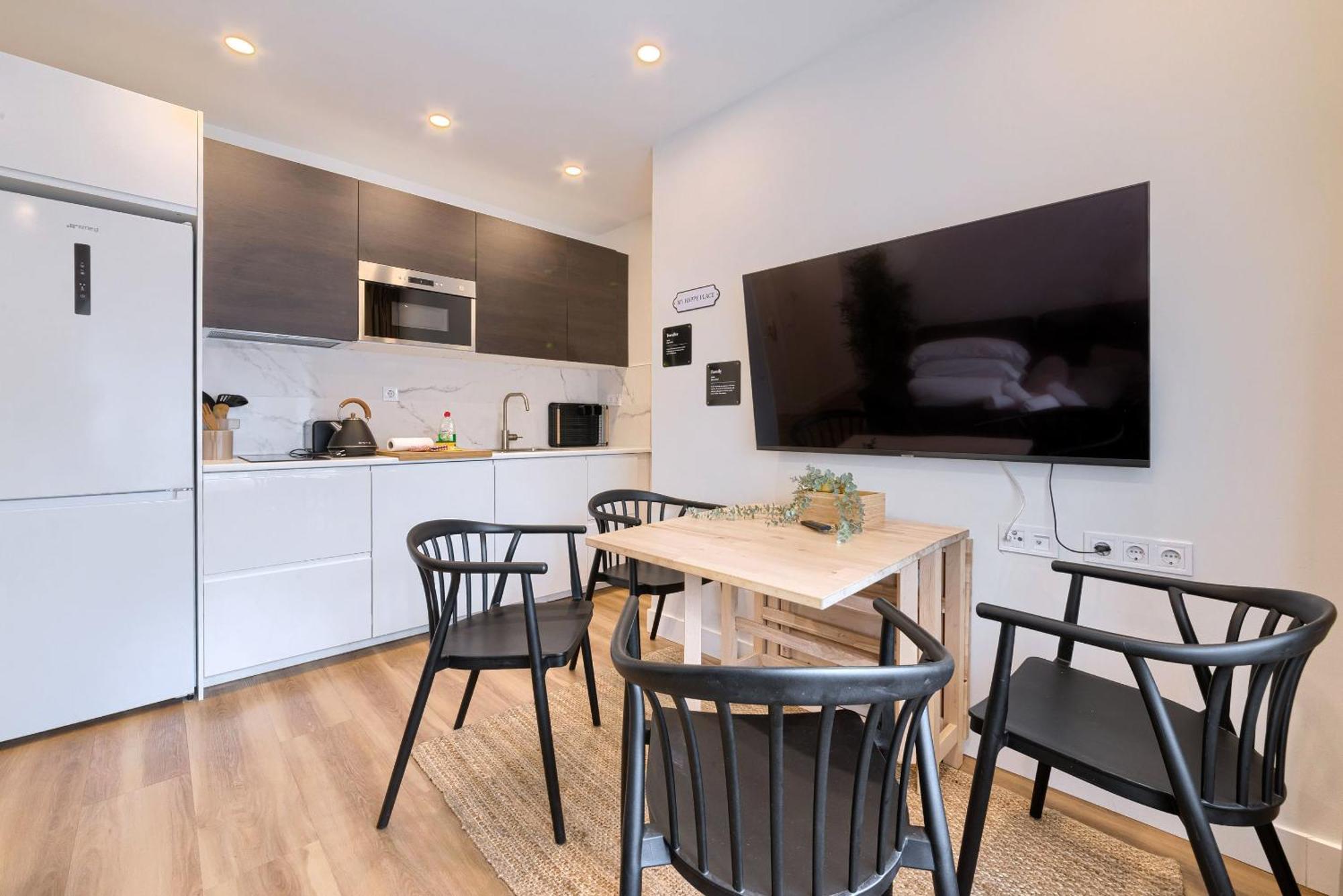 Deustown Apartamentos Bilbao Bagian luar foto